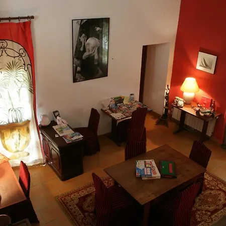 Des Pots Rouges Bed & Breakfast Cros (Gard)